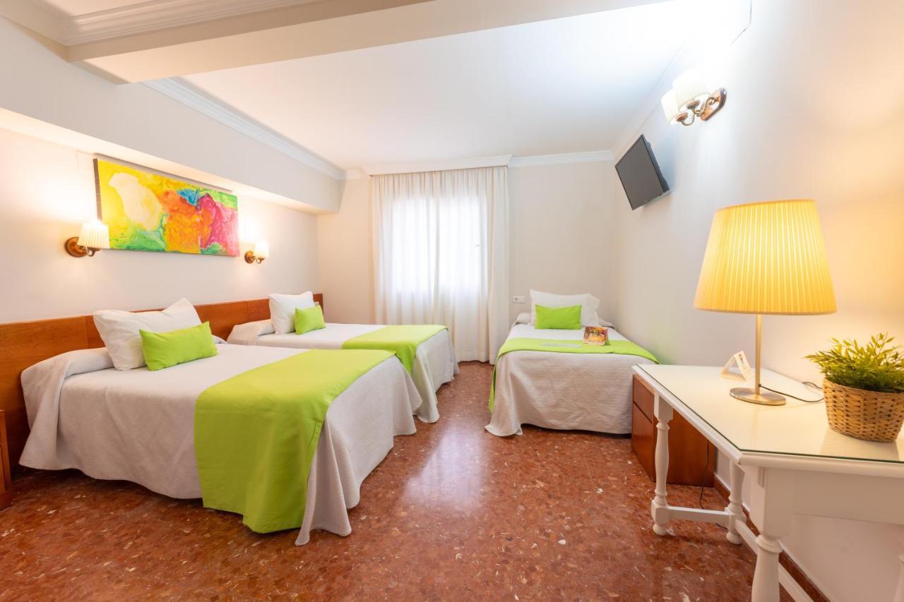 Hotel Romerito Málaga Kültér fotó