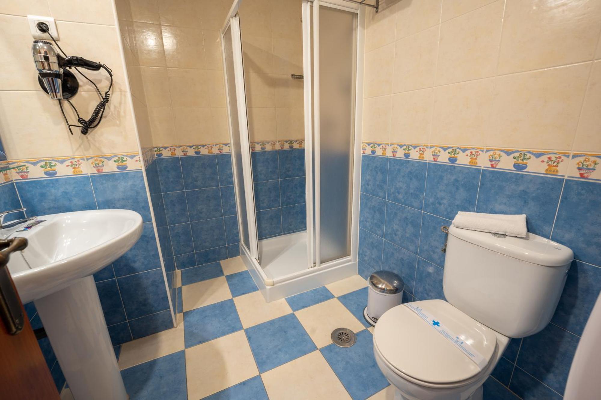 Hotel Romerito Málaga Szoba fotó