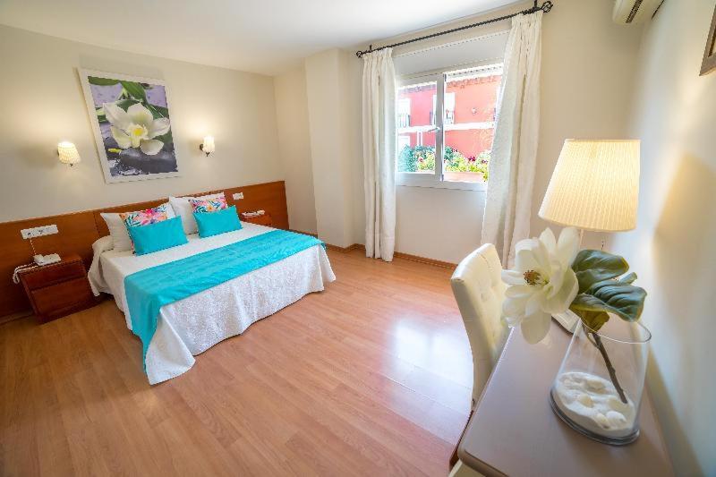Hotel Romerito Málaga Szoba fotó