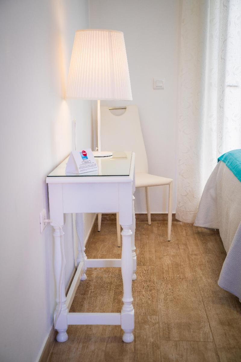Hotel Romerito Málaga Szoba fotó