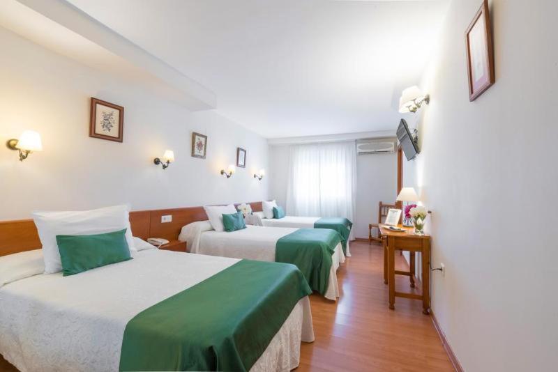Hotel Romerito Málaga Szoba fotó