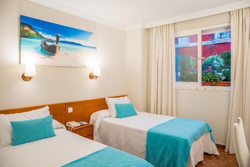 Hotel Romerito Málaga Szoba fotó