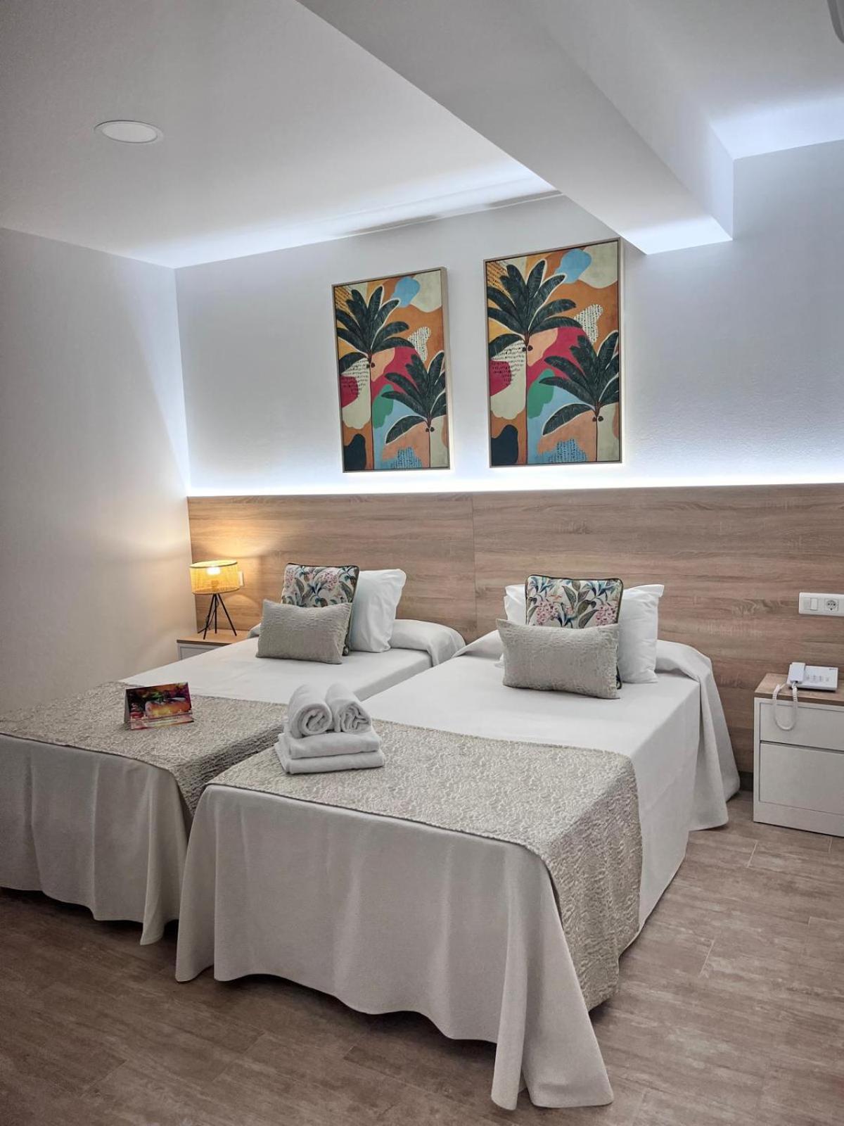 Hotel Romerito Málaga Kültér fotó
