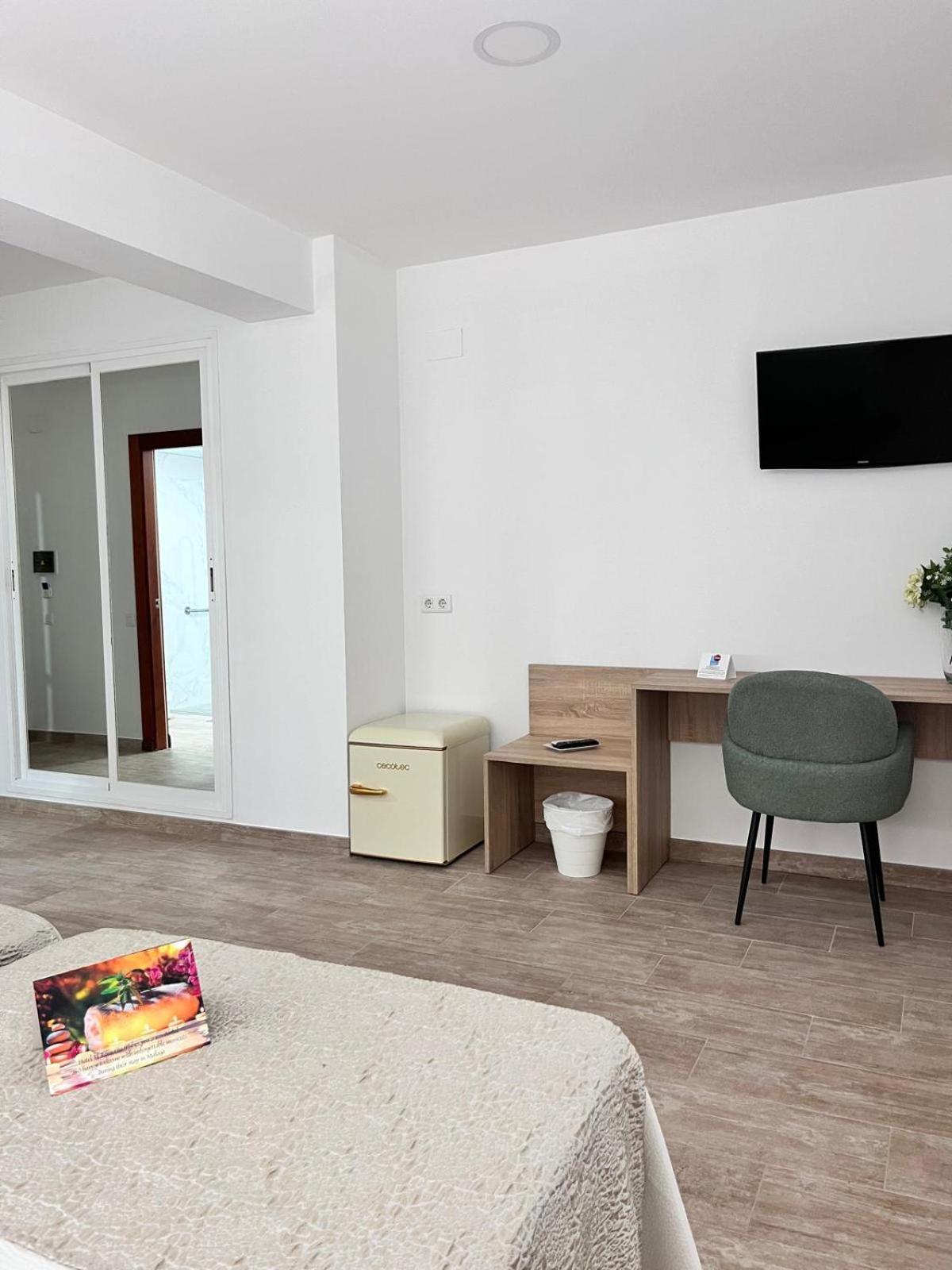 Hotel Romerito Málaga Kültér fotó